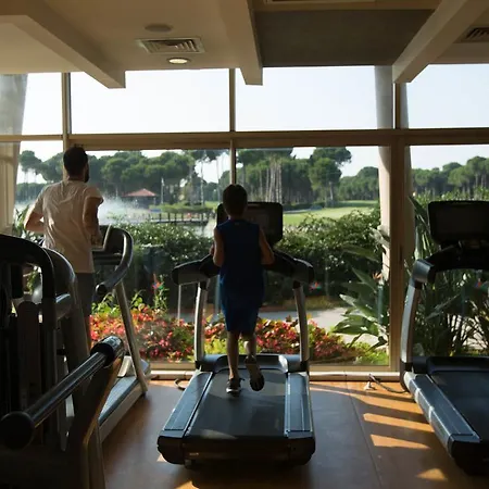 Sueno Golf אתר נופש באלאק